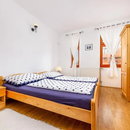 Prázdninový dům Ruby 1 By Interhome